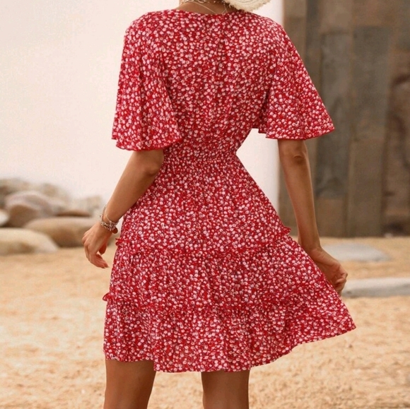 New Boho Flowy Mini Floral Tiered Dress Red White - Picture 4 of 8